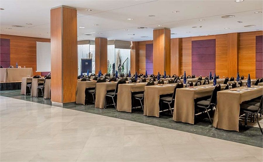 Nh Ciudad De Hotel 4*