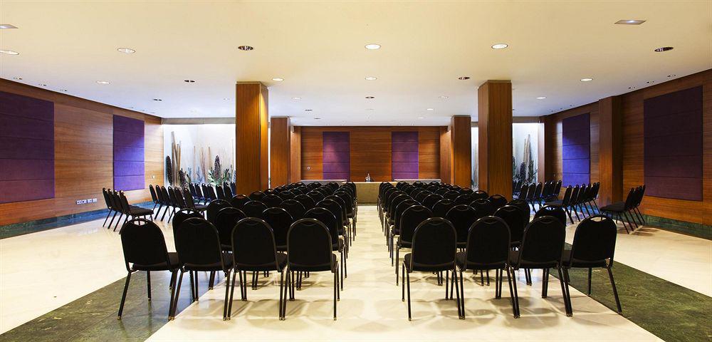 Hotel Nh Ciudad De 4*